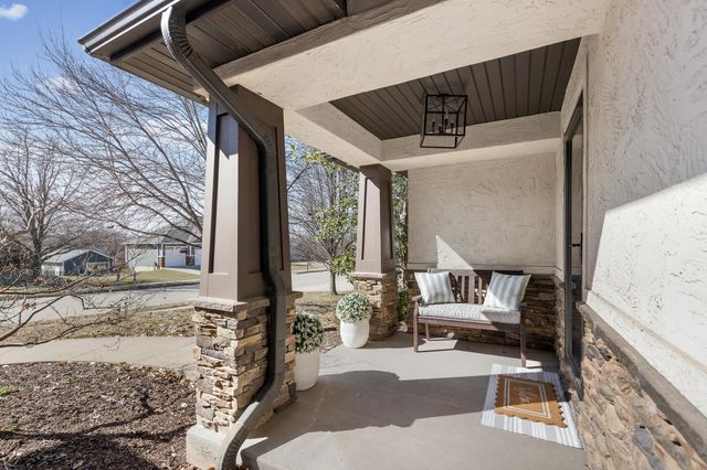 4915 THORNBROOK RDG, Columbia, MO 65203