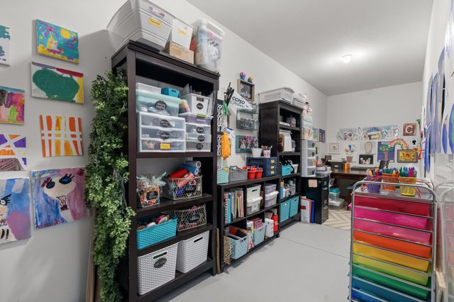 4915 THORNBROOK RDG, Columbia, MO 65203