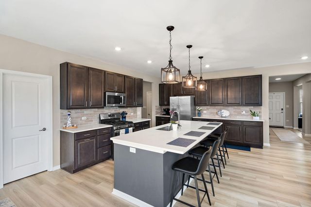 11484 Iris Place, Winfield, IN 46307