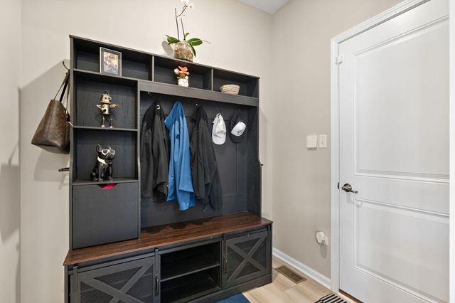 11484 Iris Place, Winfield, IN 46307