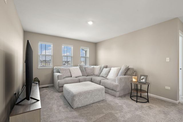 11484 Iris Place, Winfield, IN 46307