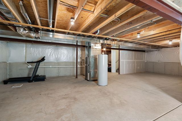 11484 Iris Place, Winfield, IN 46307