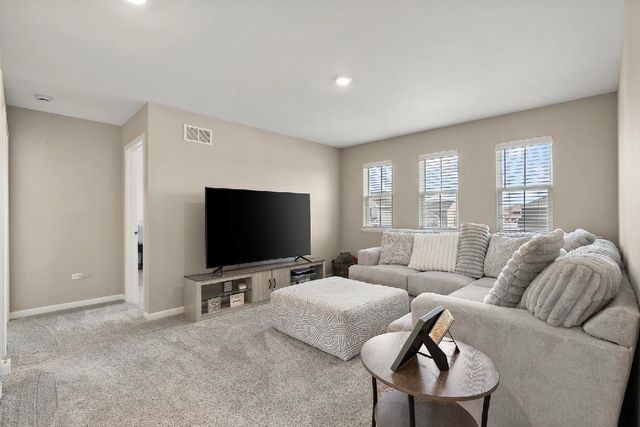 11484 Iris Place, Winfield, IN 46307