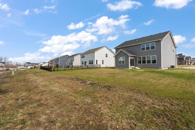 11484 Iris Place, Winfield, IN 46307