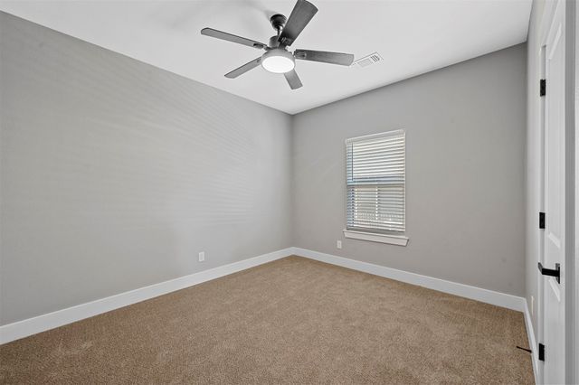 527 W Walker Street, Denison, TX 75020