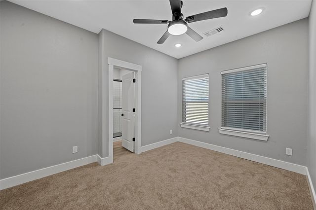 527 W Walker Street, Denison, TX 75020