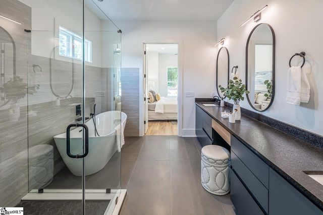 105 David Street, Greenville, SC 29609