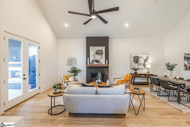 105 David Street, Greenville, SC 29609