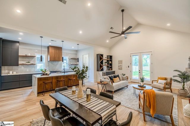 105 David Street, Greenville, SC 29609