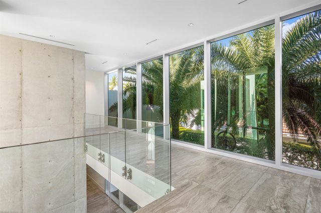 6238 N Ocean Boulevard, Ocean Ridge, FL 33435