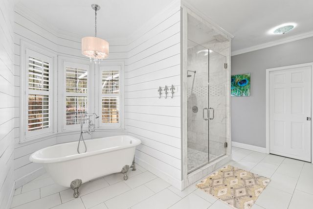 2624 Edgewater Drive, Niceville, FL 32578