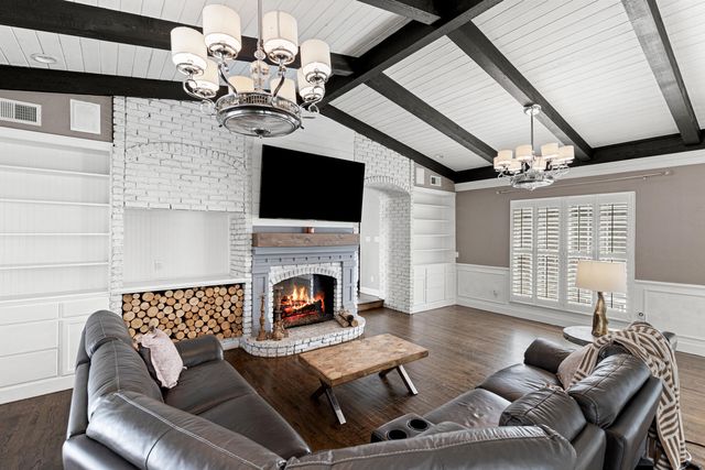 2624 Edgewater Drive, Niceville, FL 32578