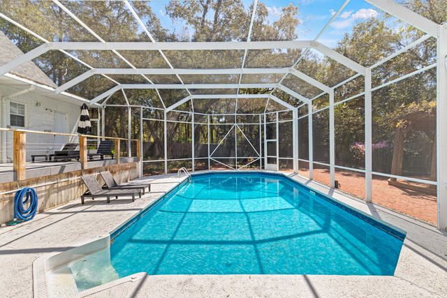 2624 Edgewater Drive, Niceville, FL 32578