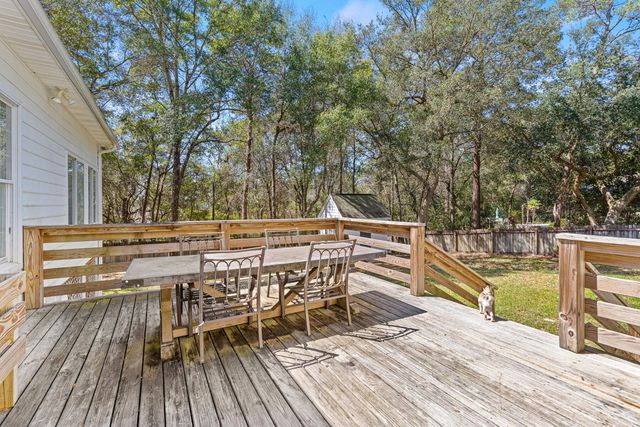 2624 Edgewater Drive, Niceville, FL 32578