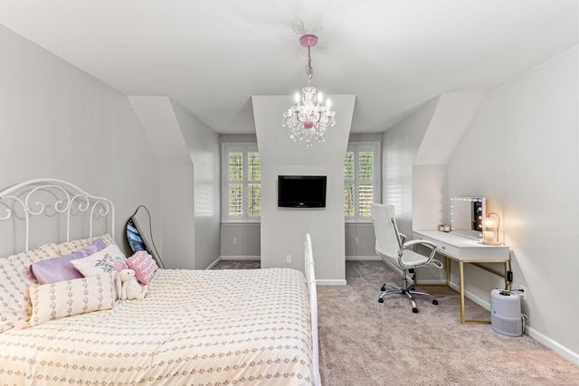 2624 Edgewater Drive, Niceville, FL 32578