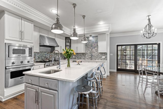 2624 Edgewater Drive, Niceville, FL 32578