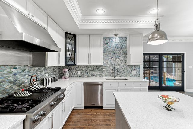 2624 Edgewater Drive, Niceville, FL 32578