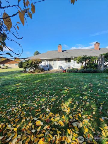 5029 80th Avenue Ct E, Fife, WA 98424