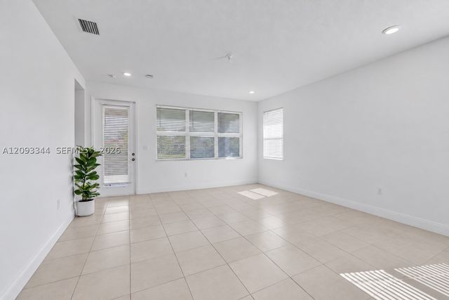 4242 Rosa Dr, Deerfield Beach, FL 33064
