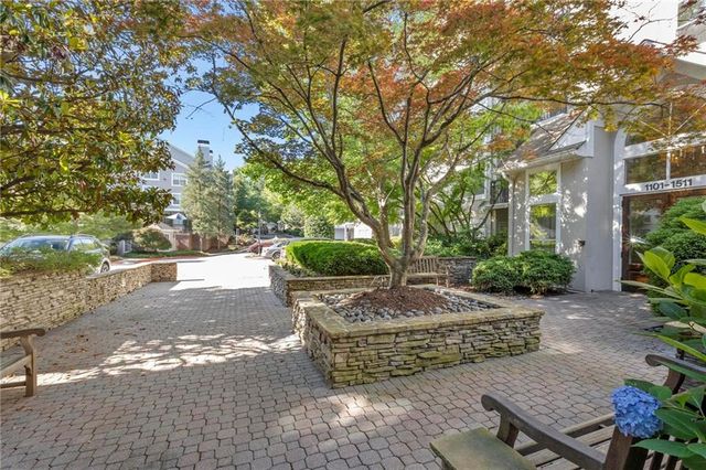 1111 River Green Drive NW, Atlanta, GA 30327
