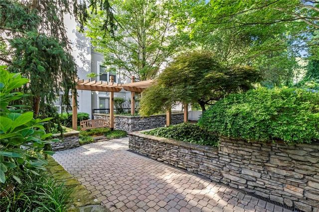 1111 River Green Drive NW, Atlanta, GA 30327