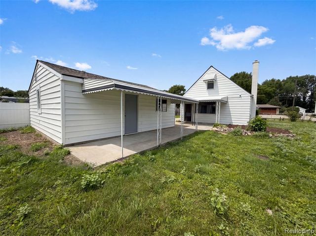 5456 Northlawn Drive, Sterling Heights, MI 48310