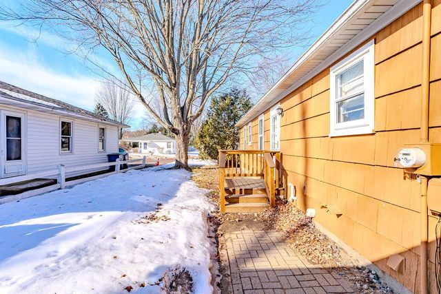 833 ROSS AVENUE, Wausau, WI 54403