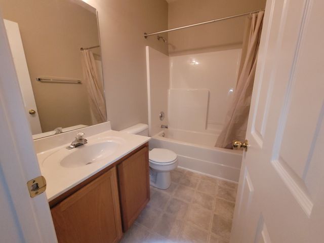 219 Wyndom Ct, Goodlettsville, TN 37072