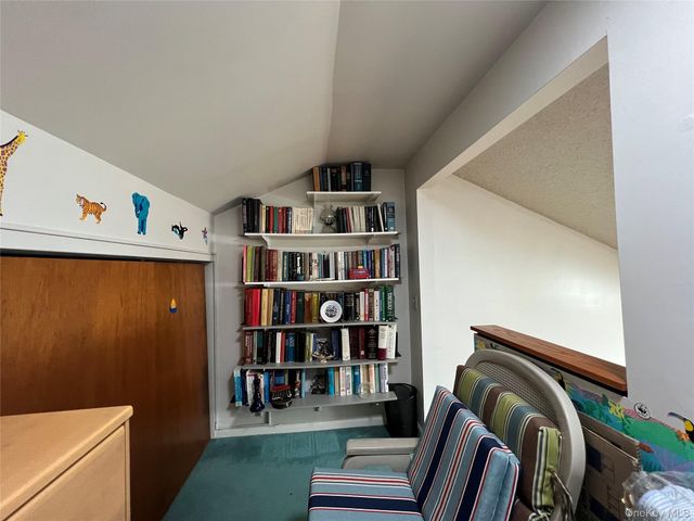 40 Chester Lane, Nanuet, NY 10954