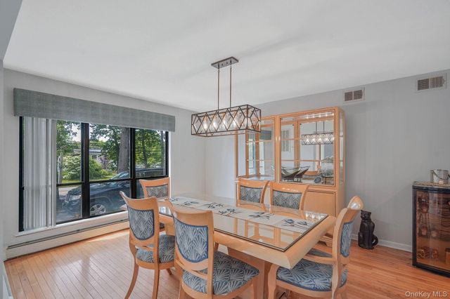 318 Sheep Pasture Road, East Setauket, NY 11733