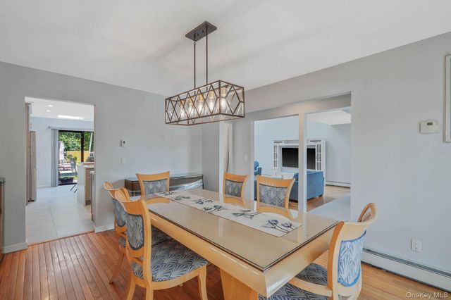 318 Sheep Pasture Road, East Setauket, NY 11733