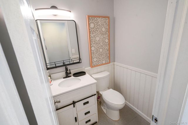 318 Sheep Pasture Road, East Setauket, NY 11733