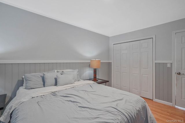 318 Sheep Pasture Road, East Setauket, NY 11733