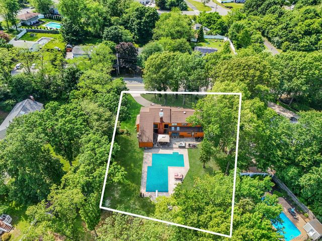 318 Sheep Pasture Road, East Setauket, NY 11733