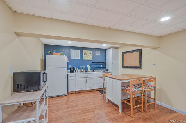 318 Sheep Pasture Road, East Setauket, NY 11733