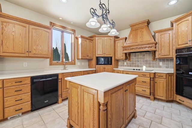 876 ESTATE DRIVE, Fond Du Lac, WI 54935