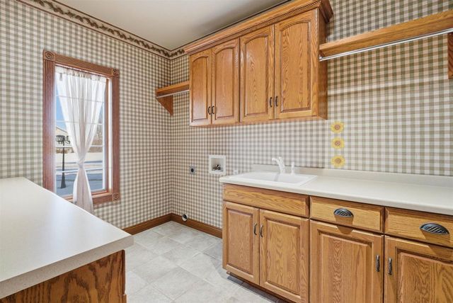 876 ESTATE DRIVE, Fond Du Lac, WI 54935