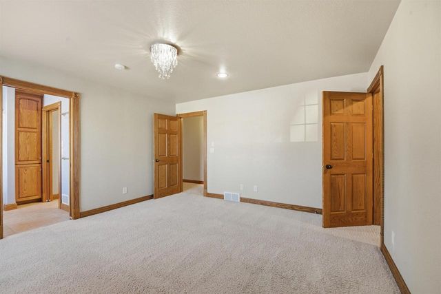 876 ESTATE DRIVE, Fond Du Lac, WI 54935