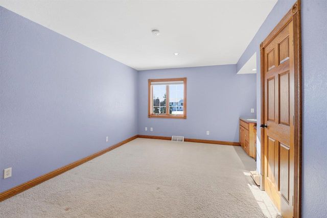 876 ESTATE DRIVE, Fond Du Lac, WI 54935