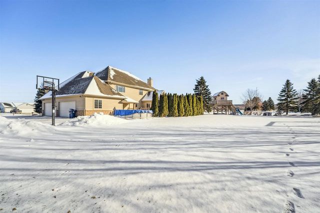 876 ESTATE DRIVE, Fond Du Lac, WI 54935
