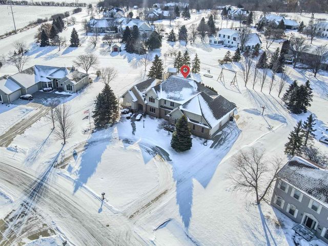 876 ESTATE DRIVE, Fond Du Lac, WI 54935