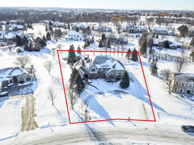 876 ESTATE DRIVE, Fond Du Lac, WI 54935