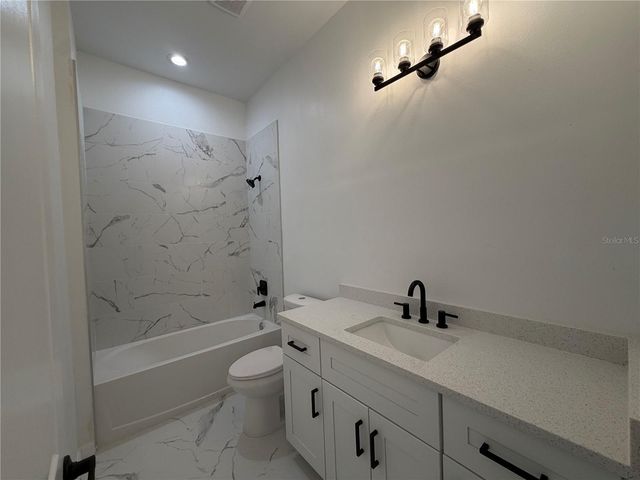 4210 34TH STREET SW, Lehigh Acres, FL 33976
