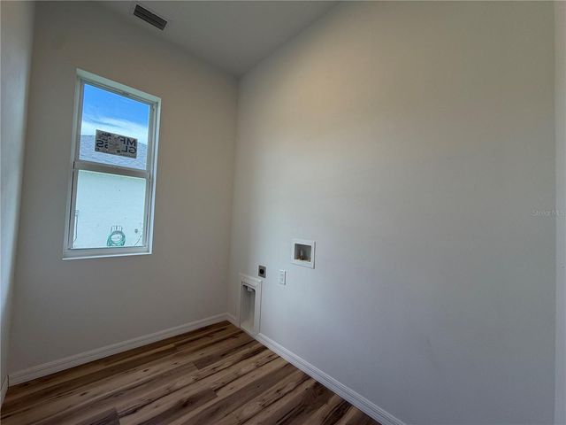 4210 34TH STREET SW, Lehigh Acres, FL 33976