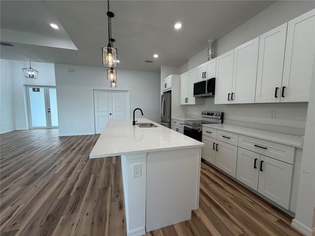 4210 34TH STREET SW, Lehigh Acres, FL 33976