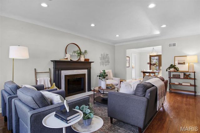 760 Chelsea Avenue, Glendale, MO 63122