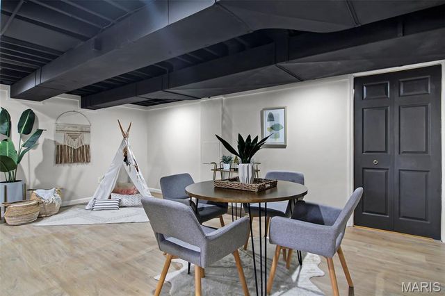 760 Chelsea Avenue, Glendale, MO 63122