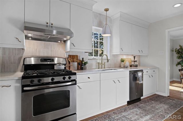 760 Chelsea Avenue, Glendale, MO 63122