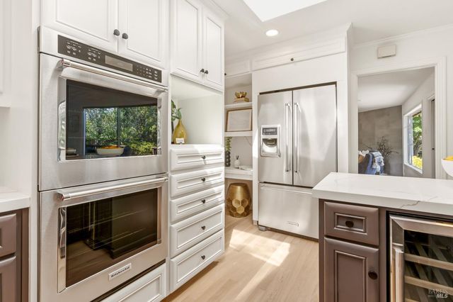 26 College Ct, Larkspur, CA 94939