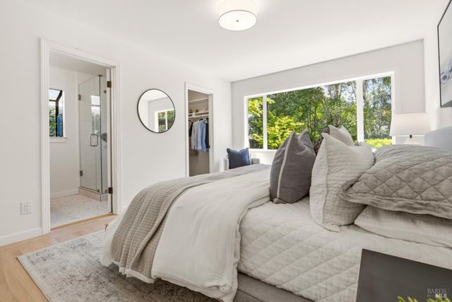 26 College Ct, Larkspur, CA 94939